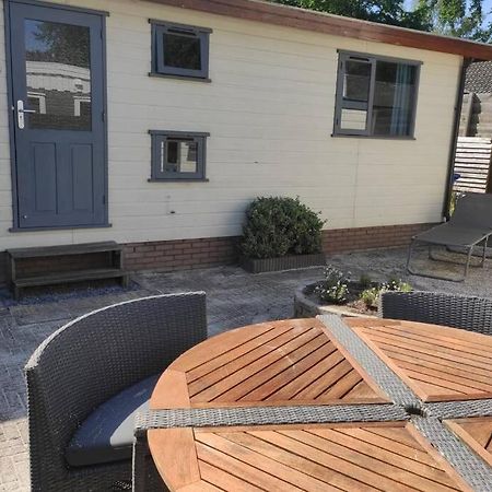 Вилла Een Gezellige Chalet Met Zonnige Buitenruimte Op De Veluwe! Пюттен Экстерьер фото