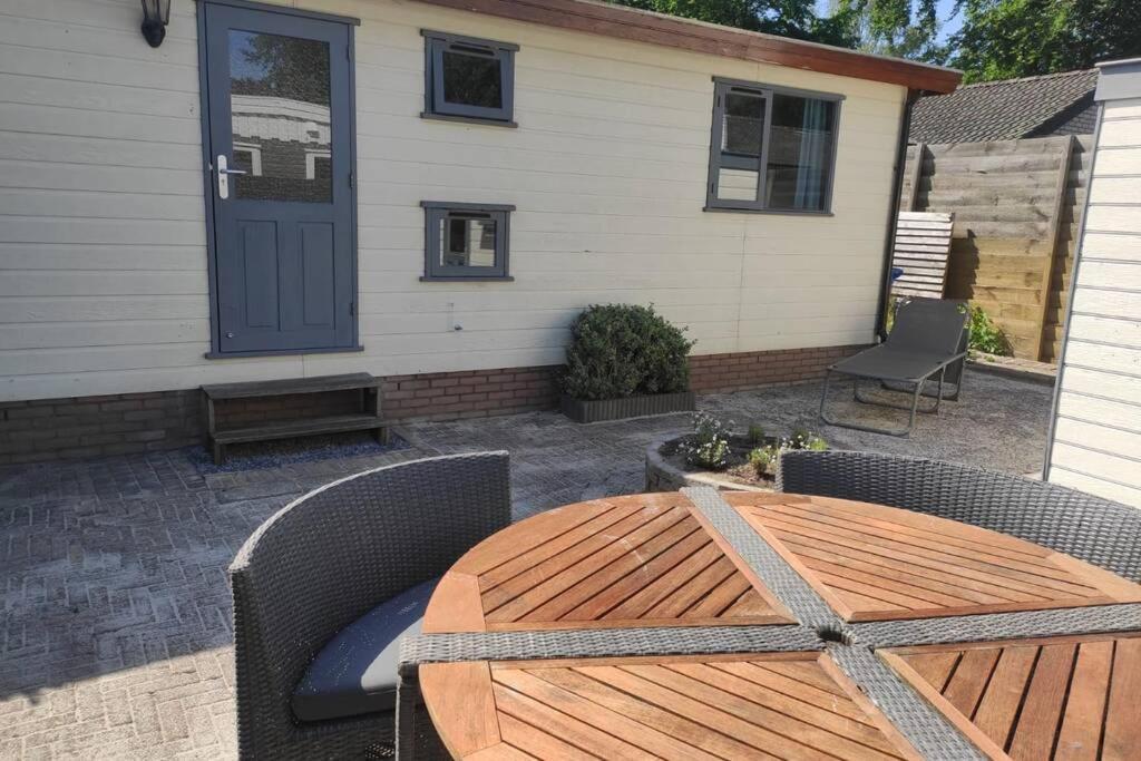 Вилла Een Gezellige Chalet Met Zonnige Buitenruimte Op De Veluwe! Пюттен Экстерьер фото