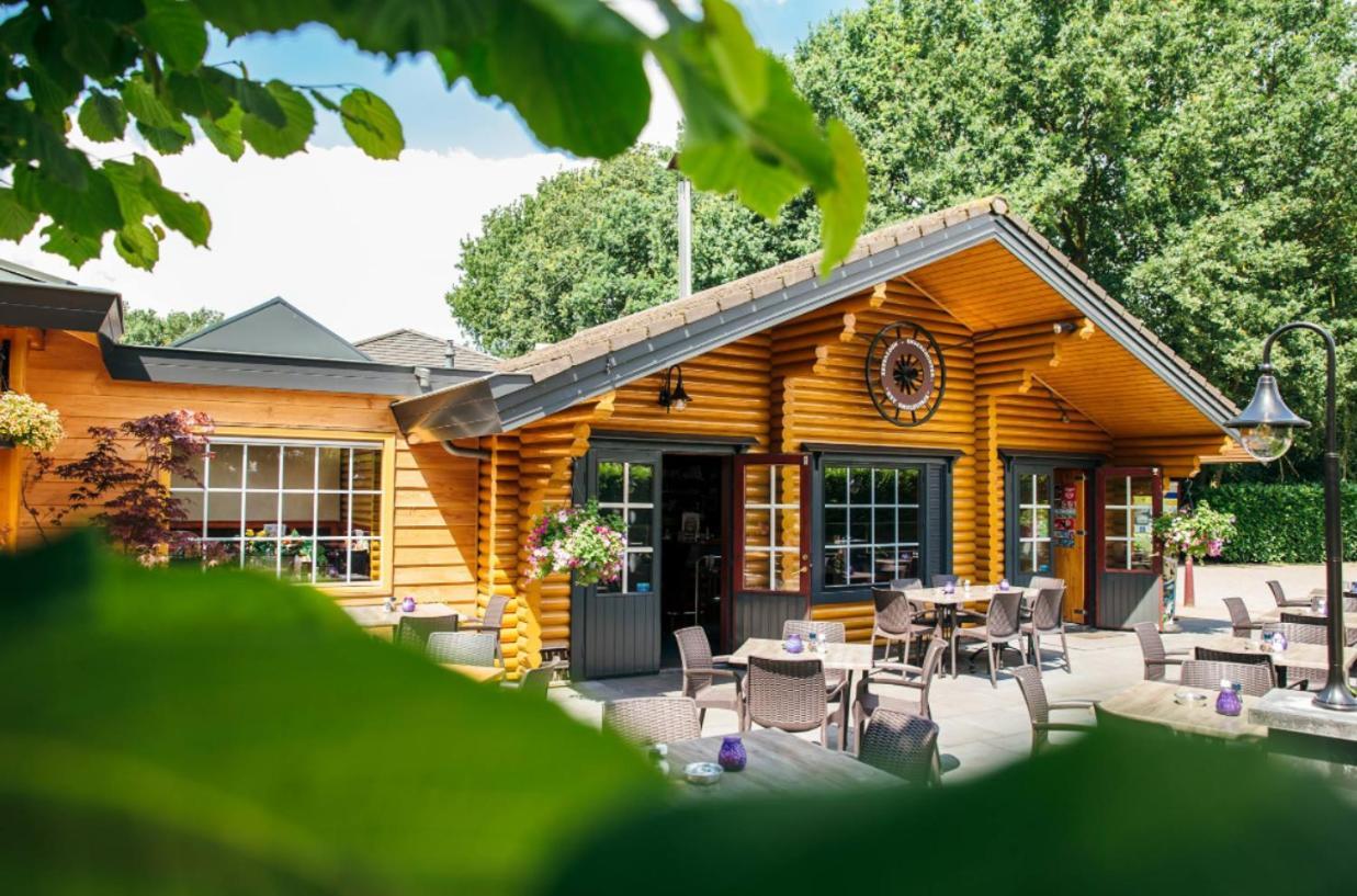Вилла Een Gezellige Chalet Met Zonnige Buitenruimte Op De Veluwe! Пюттен Экстерьер фото